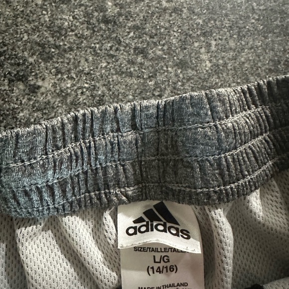 Shorts for boys - Picture 2 of 3